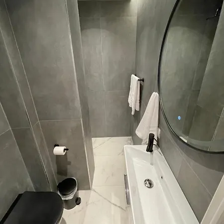 Ladi 4* Tirana