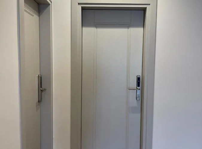 Otel Ladi