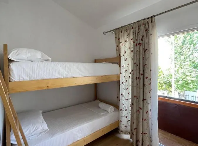 Ladi Otel 4*