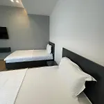 Ladi 4*