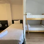 Ladi 4*