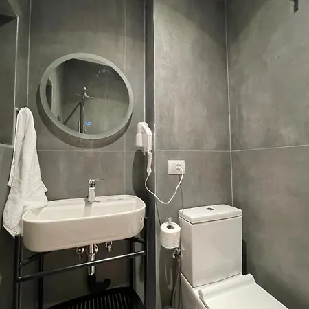 Ladi ホテル ティラナ