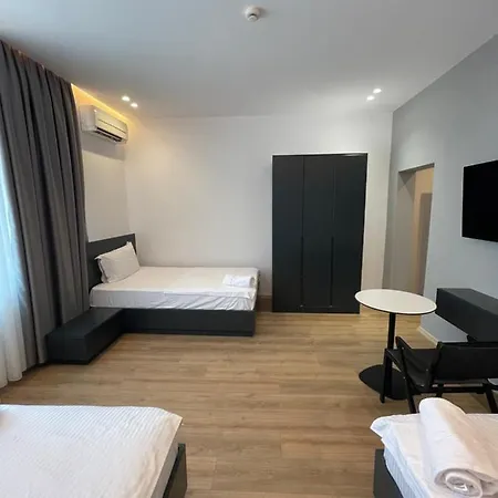 Ladi Hotel