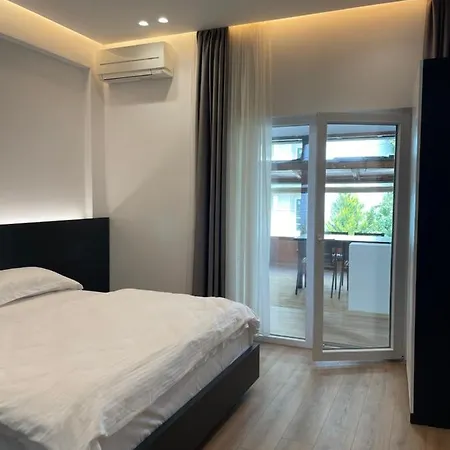 Hotel Ladi 4*