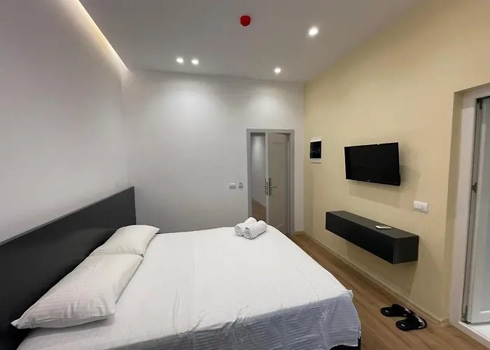 Ladi 호텔 티라나