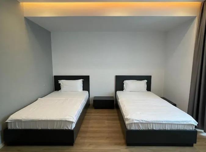 Ladi 호텔 티라나