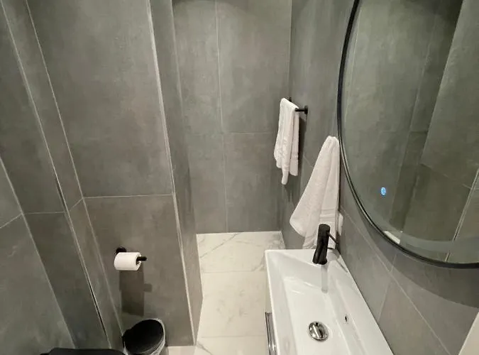 Ladi 4* Tirana