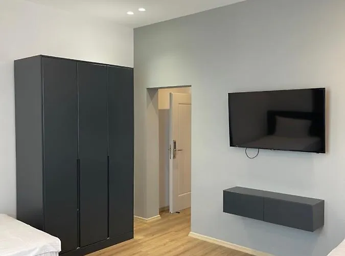 Ladi 호텔 티라나